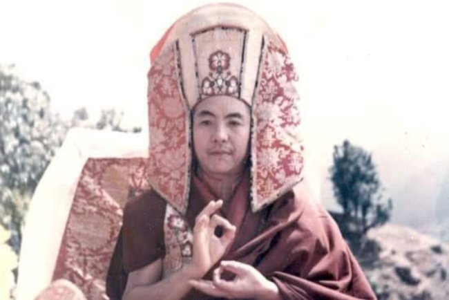 Giới thiệu về Ngài Apho Rinpoche