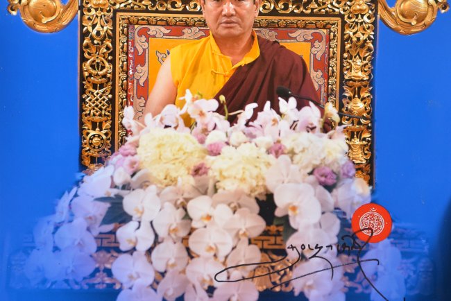 Giới thiệu Ngài Sey Rinpoche