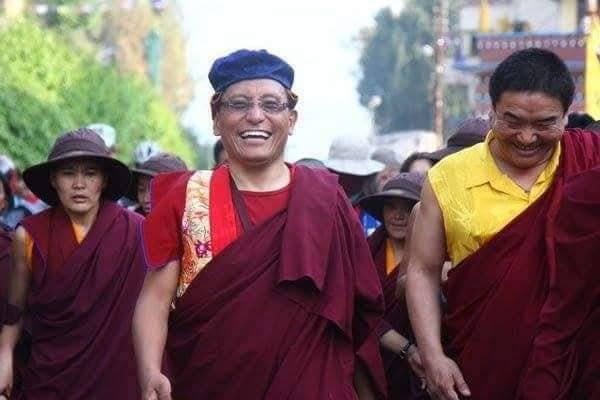 Ngài Sey Rinpoche đời trước và Ngài Shakya Shri đều có mặt trên cây truyền thừa Drukpa